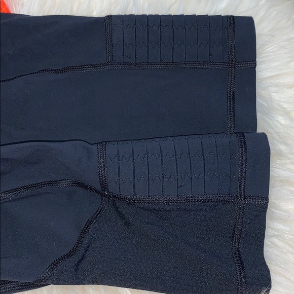 RARE. Run Fast Crop size 6 lululemon - Picture 8 of 10
